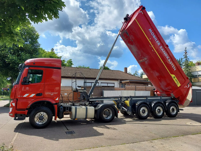 Sadulveok Mercedes-Benz Arocs 1848 HAD SZM 4x4 ZUG mit KEMPF 31m³ HARDOX: pilt 1