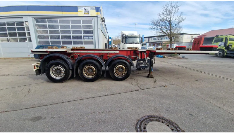 Schwarzmüller kurzes 3- Achs Chassis ADR für Chemie Spezialbehäl kurzes 3- Achs Chassis ADR für Chemie Spezialbehälter - Konteinerveduk/ Tõstukiga poolhaagis: pilt 3 Schwarzmüller kurzes 3- Achs Chassis ADR für Chemie Spezialbehäl kurzes 3- Achs Chassis ADR für Chemie Spezialbehälter - Konteinerveduk/ Tõstukiga poolhaagis: pilt 3
