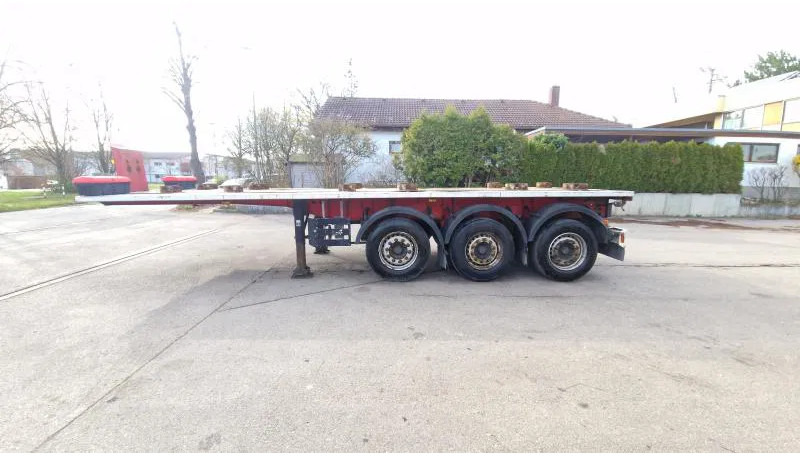 Schwarzmüller kurzes 3- Achs Chassis ADR für Chemie Spezialbehäl kurzes 3- Achs Chassis ADR für Chemie Spezialbehälter - Konteinerveduk/ Tõstukiga poolhaagis: pilt 1 Schwarzmüller kurzes 3- Achs Chassis ADR für Chemie Spezialbehäl kurzes 3- Achs Chassis ADR für Chemie Spezialbehälter - Konteinerveduk/ Tõstukiga poolhaagis: pilt 1