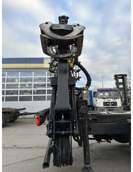 Loglift F 125 ZT 93 Holzkran F 125 ZT 93 Holzkran - Veoauto: pilt 2 Loglift F 125 ZT 93 Holzkran F 125 ZT 93 Holzkran - Veoauto: pilt 2