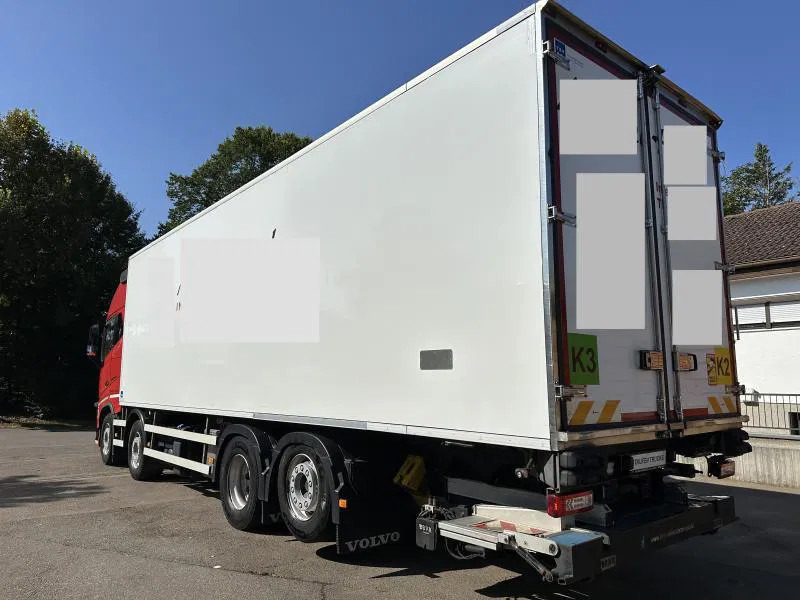 Volvo FH 16 550XL*8x2*Tief Kühlkoffer*ThermoKing*LBW - Külmutiga veoauto: pilt 3 Volvo FH 16 550XL*8x2*Tief Kühlkoffer*ThermoKing*LBW - Külmutiga veoauto: pilt 3