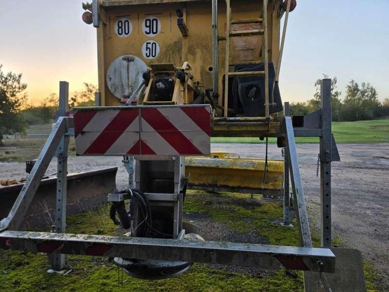 SALEUSE + LAME A NEIGE - Lumesahk, Liiva-/ Soolajaotur: pilt 3 SALEUSE + LAME A NEIGE - Lumesahk, Liiva-/ Soolajaotur: pilt 3