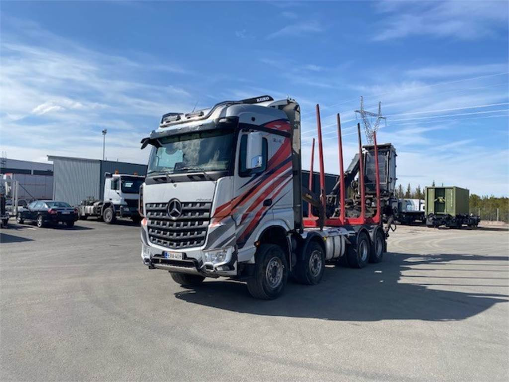 Mercedes-Benz AROCS 3763 8x4/4 Riikonen puuvarustus - Metsaveok: pilt 1 Mercedes-Benz AROCS 3763 8x4/4 Riikonen puuvarustus - Metsaveok: pilt 1