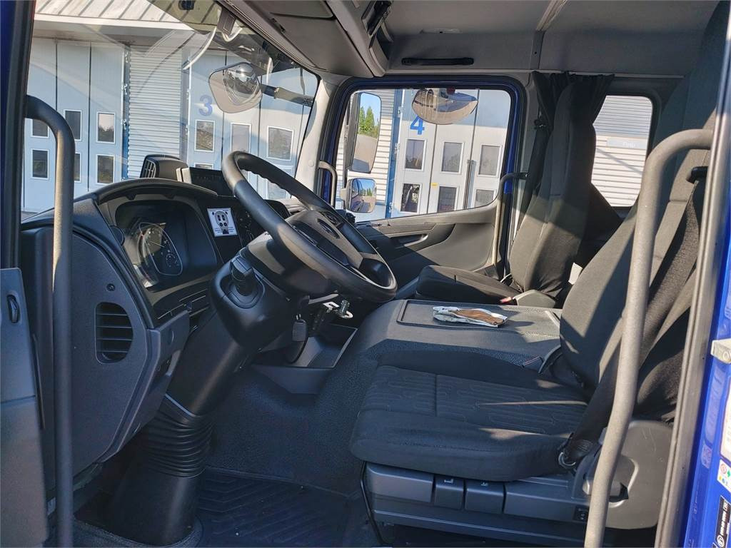 Mercedes-Benz ATEGO 1024 Koukkulaite - Konkstõstukiga veoauto: pilt 5 Mercedes-Benz ATEGO 1024 Koukkulaite - Konkstõstukiga veoauto: pilt 5