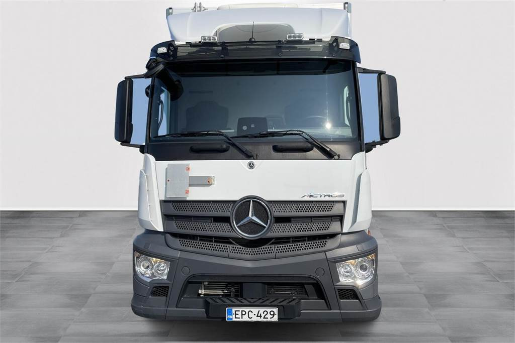 Mercedes-Benz Actros 1827 4x2 8,7m umpikori+PL nostin - Isotermiline furgoon: pilt 3 Mercedes-Benz Actros 1827 4x2 8,7m umpikori+PL nostin - Isotermiline furgoon: pilt 3