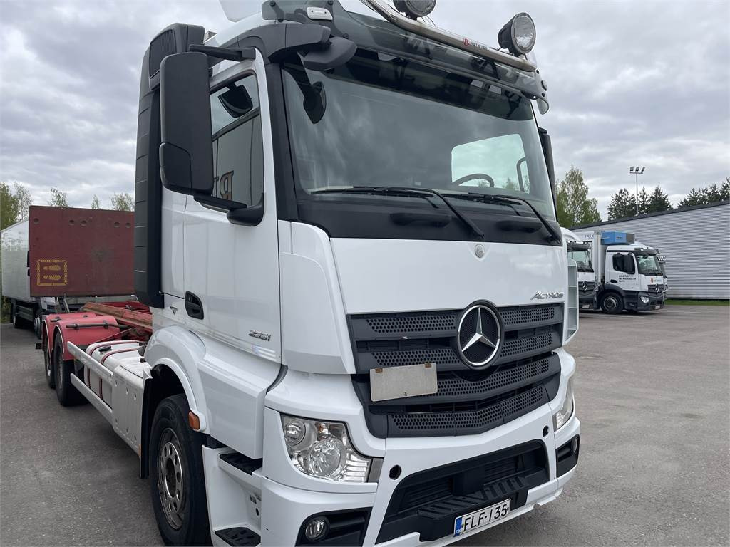 Mercedes-Benz Actros L 2551 L/6x2ENA - Kabiinišassiiga veoauto: pilt 2 Mercedes-Benz Actros L 2551 L/6x2ENA - Kabiinišassiiga veoauto: pilt 2