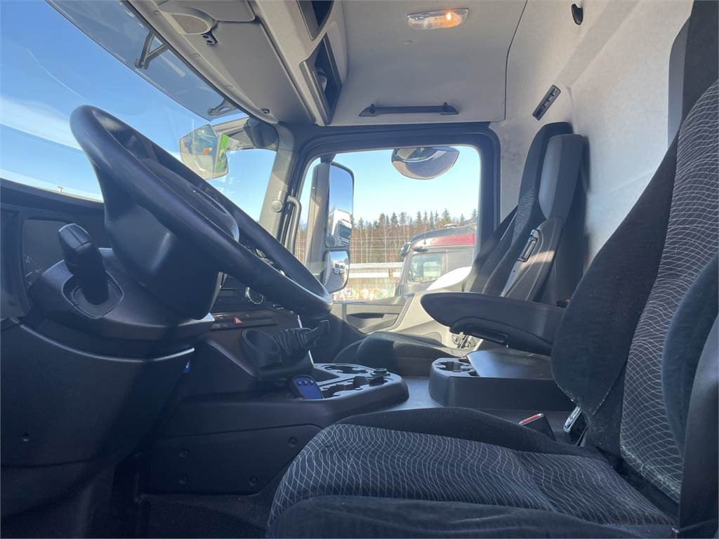 Mercedes-Benz Antos 1830L FRC kakslämpökori + PL-Nostin - Isotermiline furgoon: pilt 5 Mercedes-Benz Antos 1830L FRC kakslämpökori + PL-Nostin - Isotermiline furgoon: pilt 5