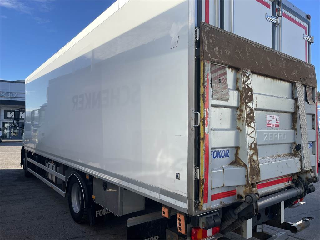 Mercedes-Benz Antos 1830L FRC kakslämpökori + PL-Nostin - Isotermiline furgoon: pilt 4 Mercedes-Benz Antos 1830L FRC kakslämpökori + PL-Nostin - Isotermiline furgoon: pilt 4