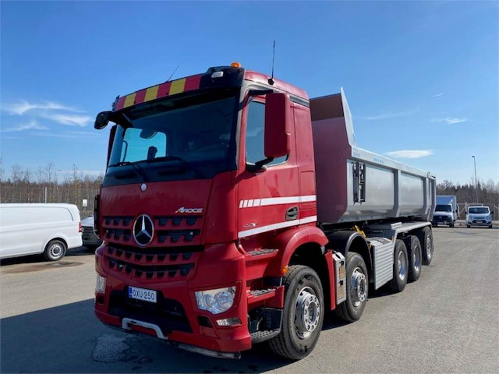 Mercedes-Benz Arocs 3251 10X4 - Kallurauto: pilt 1 Mercedes-Benz Arocs 3251 10X4 - Kallurauto: pilt 1