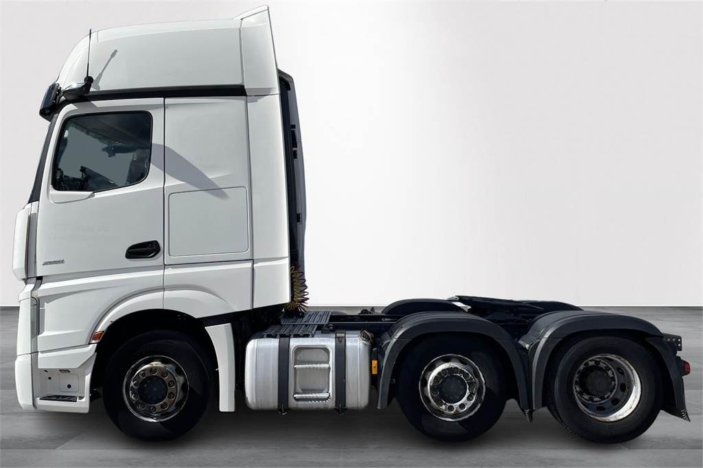 Mercedes-Benz ACTROS 2551LS 6x2/4 Väliteli - Sadulveok: pilt 4 Mercedes-Benz ACTROS 2551LS 6x2/4 Väliteli - Sadulveok: pilt 4