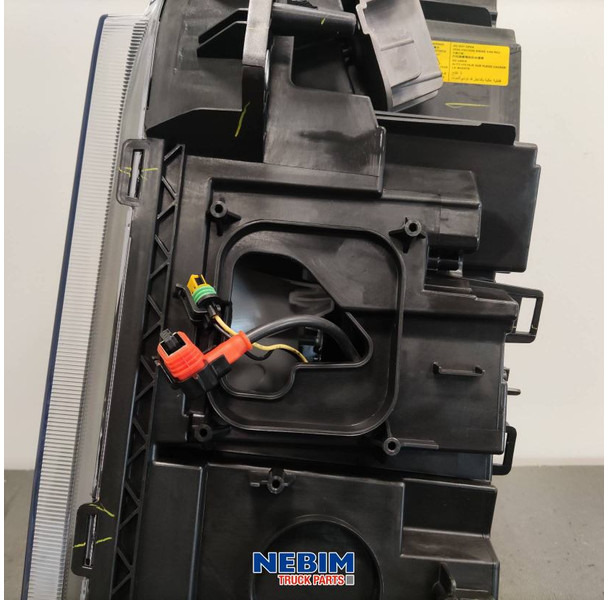 Volvo Volvo - 22239248 - Koplamp rechts FH16 Bi Xenon - Varuosa - Veoauto: pilt 4 Volvo Volvo - 22239248 - Koplamp rechts FH16 Bi Xenon - Varuosa - Veoauto: pilt 4