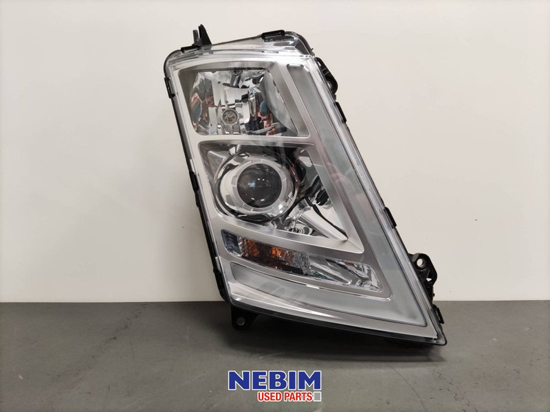 Volvo Volvo - 22239253 - Koplamp Xenon FH4 rechts - Varuosa - Veoauto: pilt 1 Volvo Volvo - 22239253 - Koplamp Xenon FH4 rechts - Varuosa - Veoauto: pilt 1