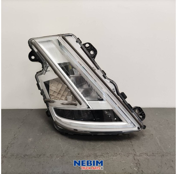 Volvo Volvo - 23752678 - Koplamp rechts FH4B - Varuosa - Veoauto: pilt 1 Volvo Volvo - 23752678 - Koplamp rechts FH4B - Varuosa - Veoauto: pilt 1