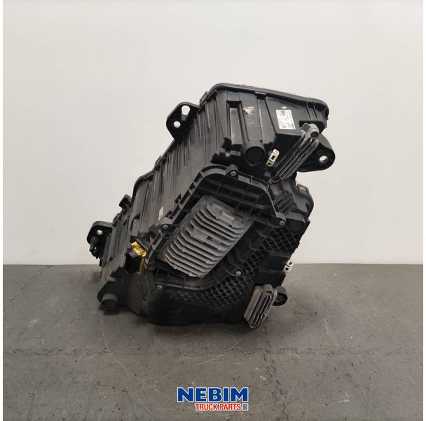 Volvo Volvo - 23752678 - Koplamp rechts FH4B - Varuosa - Veoauto: pilt 2 Volvo Volvo - 23752678 - Koplamp rechts FH4B - Varuosa - Veoauto: pilt 2