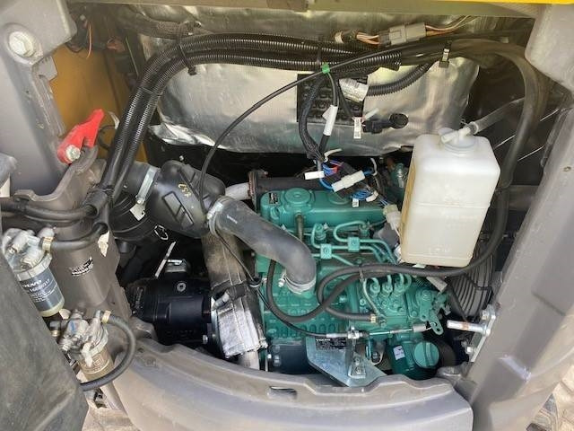 Miniekskavaator Volvo EC 18 E MIETE / RENTAL (12001764): pilt 19