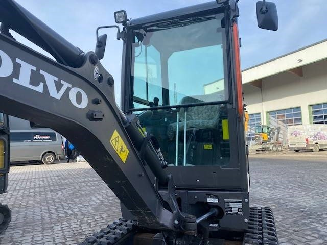 Miniekskavaator Volvo EC 18 E MIETE / RENTAL (12001764): pilt 12