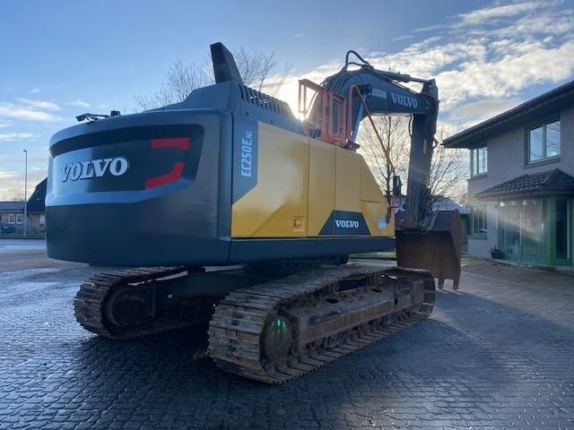 Volvo EC 250 E NL MIETE / RENTAL (12001056) - Lintekskavaator: pilt 4 Volvo EC 250 E NL MIETE / RENTAL (12001056) - Lintekskavaator: pilt 4