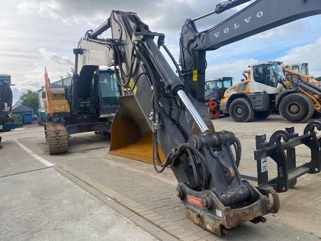 Volvo EC 300 E NL MIETE / RENTAL (12001057) - Lintekskavaator: pilt 4 Volvo EC 300 E NL MIETE / RENTAL (12001057) - Lintekskavaator: pilt 4