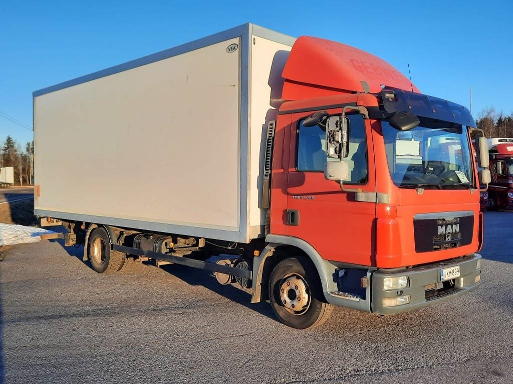 MAN TGL 12.220 - Kasti veoauto: pilt 2 MAN TGL 12.220 - Kasti veoauto: pilt 2