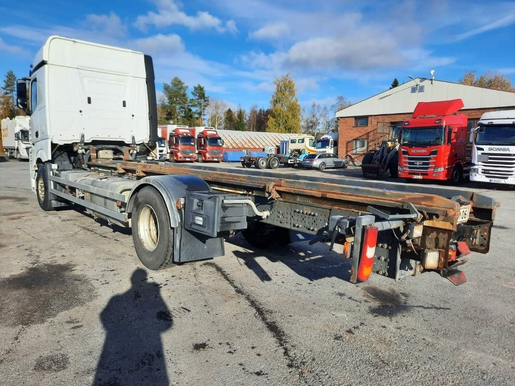 Mercedes-Benz Actros 1842 - Konteinerveduk/ Tõstukiga veoauto: pilt 3 Mercedes-Benz Actros 1842 - Konteinerveduk/ Tõstukiga veoauto: pilt 3