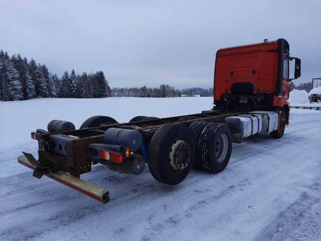 Mercedes-Benz Actros 2545 - Kabiinišassiiga veoauto: pilt 4 Mercedes-Benz Actros 2545 - Kabiinišassiiga veoauto: pilt 4