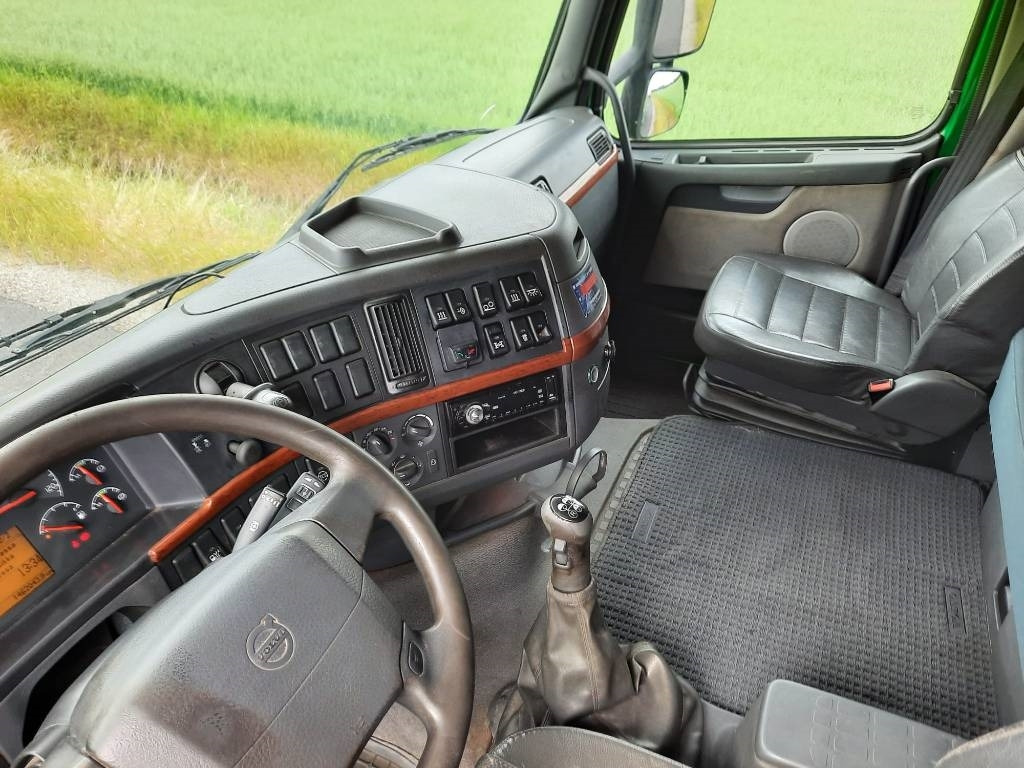 Sadulveok Volvo FH12 460: pilt 6