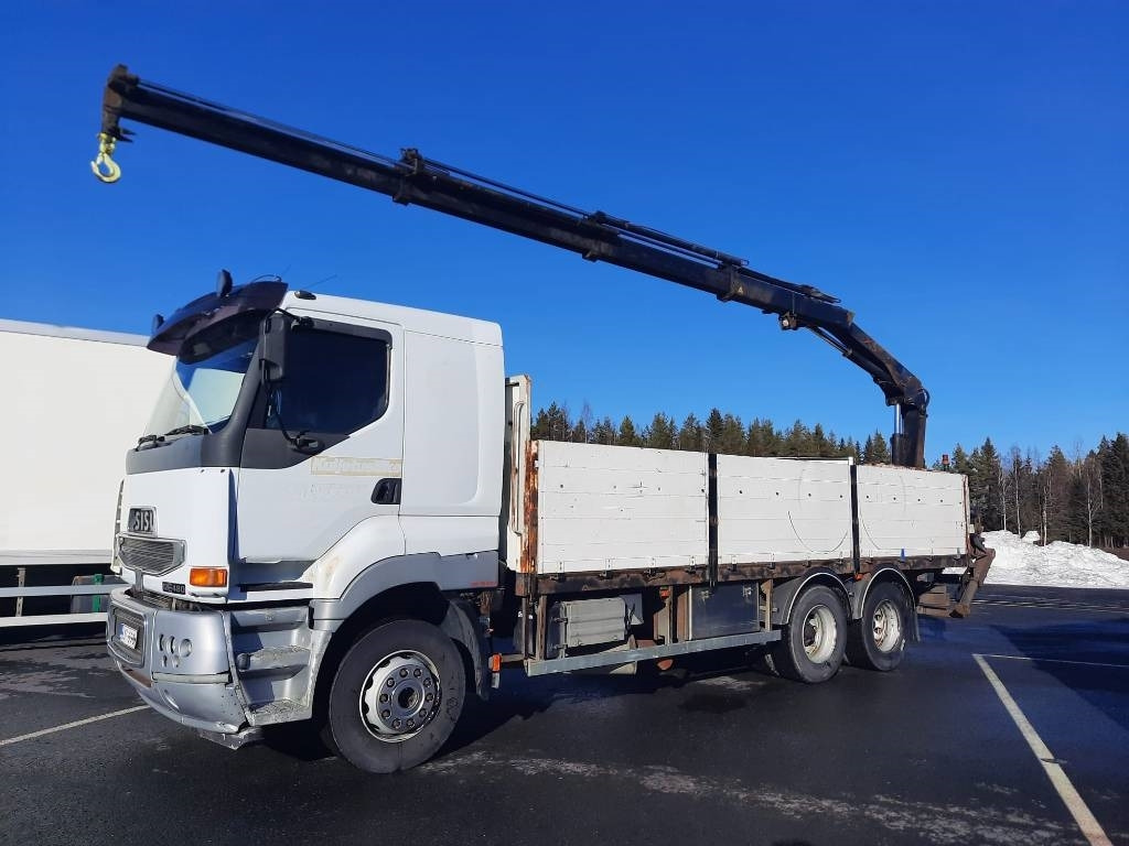 Sisu E12 - Kraanaga veoauto: pilt 1 Sisu E12 - Kraanaga veoauto: pilt 1