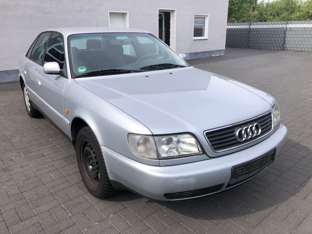 Audi A6 C4 1.8 Auto - Sedaan: pilt 3 Audi A6 C4 1.8 Auto - Sedaan: pilt 3