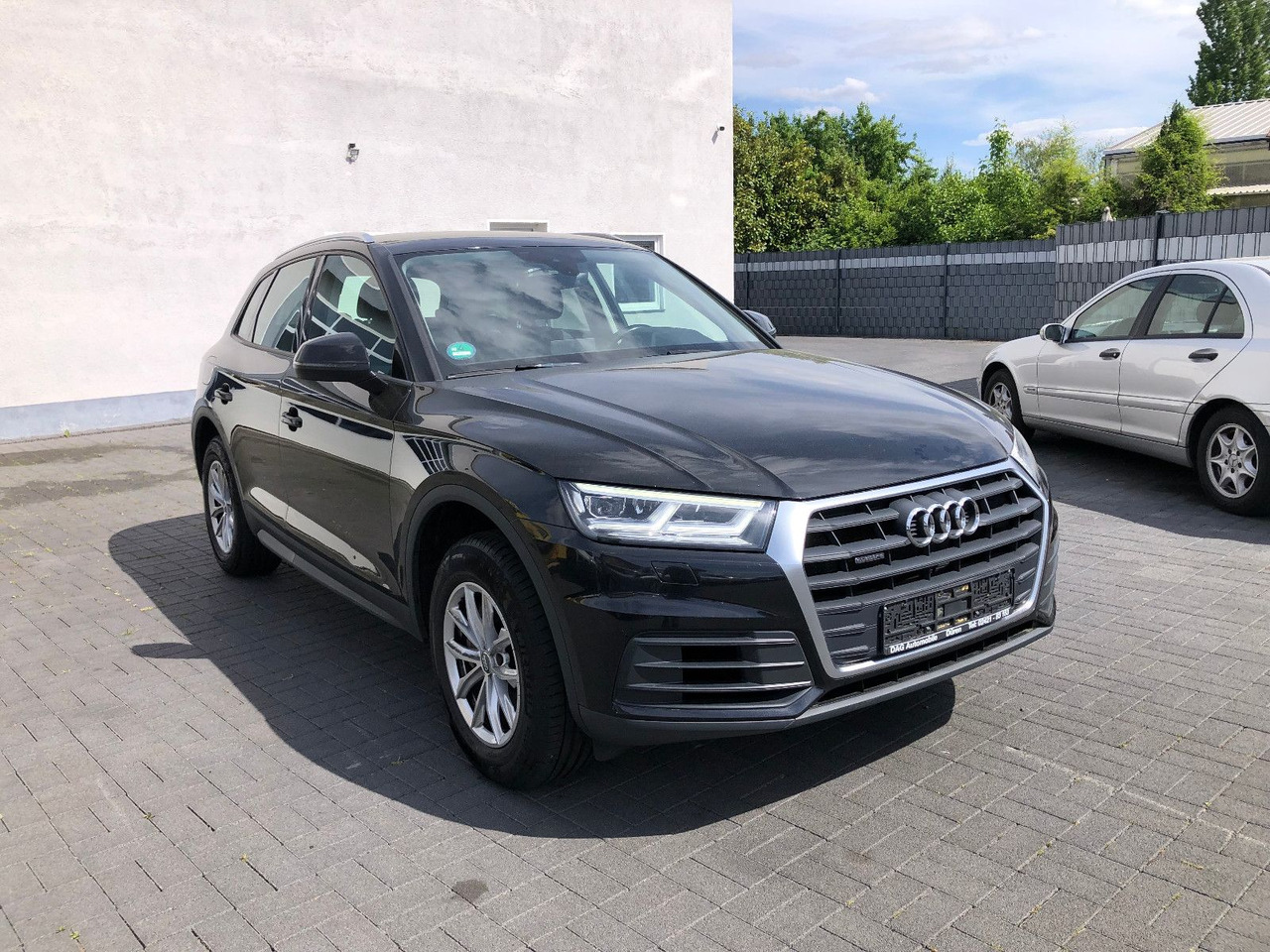 Audi Q5 quattro 2.0 TDI, Automatik - Maastur: pilt 1 Audi Q5 quattro 2.0 TDI, Automatik - Maastur: pilt 1