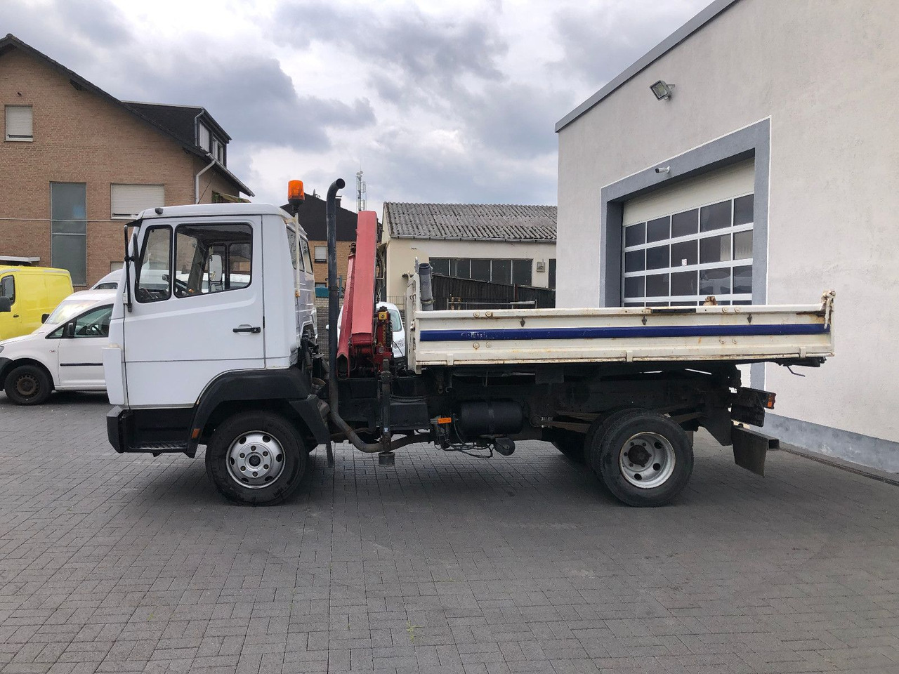 Mercedes-Benz 814 EcoPower, Kran - Tarbesõiduk kallur: pilt 5 Mercedes-Benz 814 EcoPower, Kran - Tarbesõiduk kallur: pilt 5