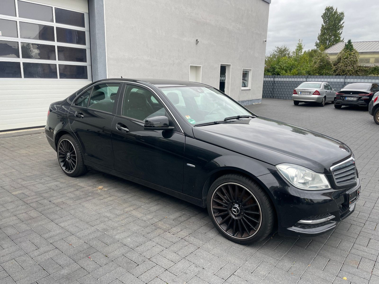Mercedes-Benz C 180 C -Klasse Lim. C 180 CGI BlueEfficiency - Sedaan: pilt 5 Mercedes-Benz C 180 C -Klasse Lim. C 180 CGI BlueEfficiency - Sedaan: pilt 5