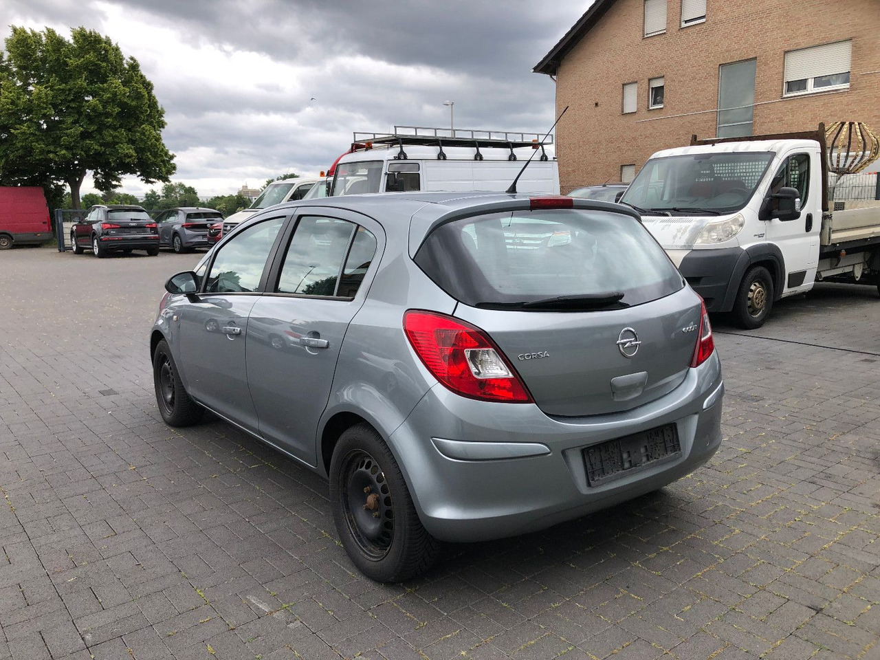 Opel Corsa 150 Jahre Opel 1.3 CDTi, Klima - Sedaan: pilt 4 Opel Corsa 150 Jahre Opel 1.3 CDTi, Klima - Sedaan: pilt 4