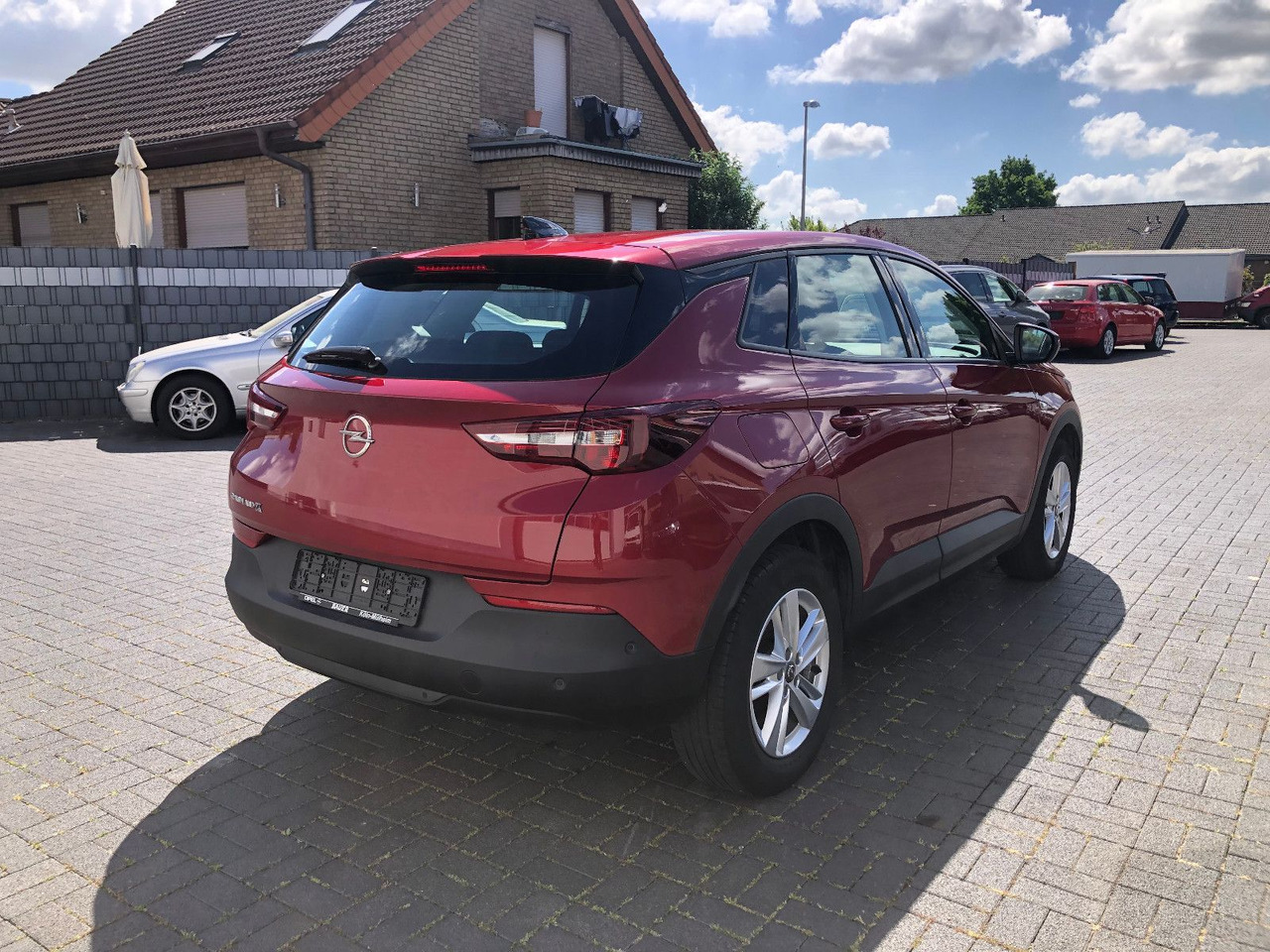 Opel Grandland (X) 1.5 D Automatik Business Edition - Maastur: pilt 5 Opel Grandland (X) 1.5 D Automatik Business Edition - Maastur: pilt 5