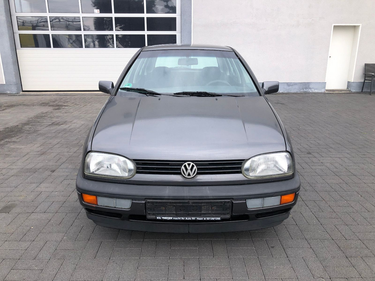 Volkswagen Golf 1.8 GL Klima - Sedaan: pilt 5 Volkswagen Golf 1.8 GL Klima - Sedaan: pilt 5