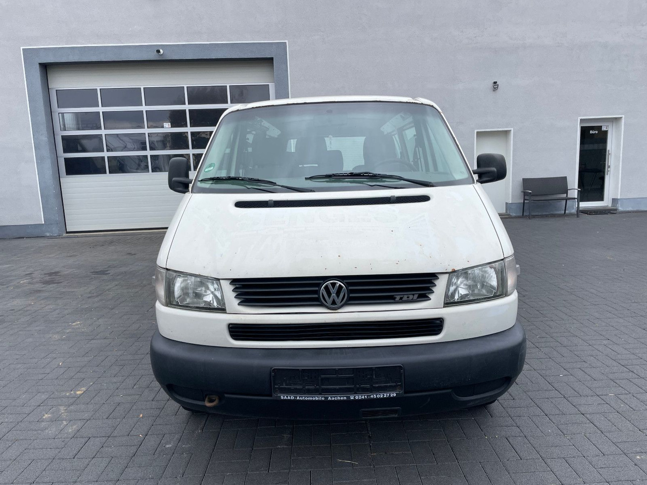 Volkswagen T4 Caravelle 2,5 TDI 75kW syncro lang, 9-Sitzer - Mikrobuss: pilt 5 Volkswagen T4 Caravelle 2,5 TDI 75kW syncro lang, 9-Sitzer - Mikrobuss: pilt 5