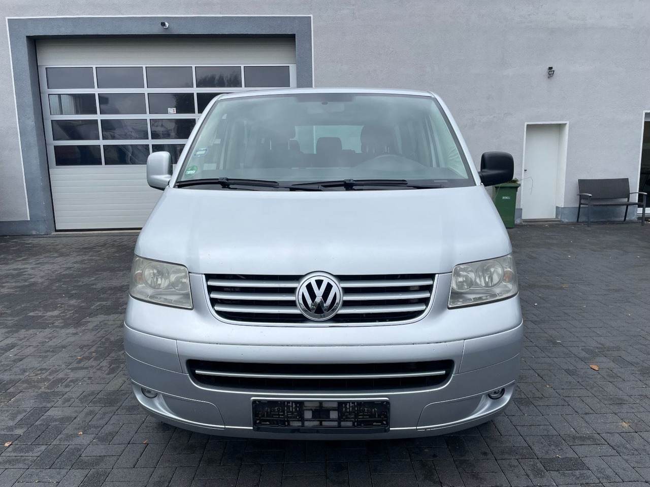 Volkswagen T5 2.5 TDi Caravelle 4Motion 8-Sitzer - Mikrobuss: pilt 5 Volkswagen T5 2.5 TDi Caravelle 4Motion 8-Sitzer - Mikrobuss: pilt 5