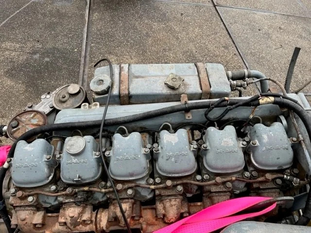 MAN D2566-MF 6-CILINDER ENGINE WITH ZF GEARBOX - Mootor - Veoauto: pilt 4 MAN D2566-MF 6-CILINDER ENGINE WITH ZF GEARBOX - Mootor - Veoauto: pilt 4