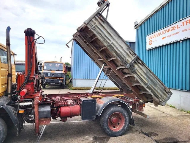 Mercedes-Benz 1117 K (6-CILINDER) KIPPER WITH FERRARI CRANE (FULL STEEL SUSPENSION / MANUAL GEARBOX / P.T.O.) liising Mercedes-Benz 1117 K (6-CILINDER) KIPPER WITH FERRARI CRANE (FULL STEEL SUSPENSION / MANUAL GEARBOX / P.T.O.): pilt 9