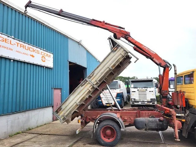 Mercedes-Benz 1117 K (6-CILINDER) KIPPER WITH FERRARI CRANE (FULL STEEL SUSPENSION / MANUAL GEARBOX / P.T.O.) liising Mercedes-Benz 1117 K (6-CILINDER) KIPPER WITH FERRARI CRANE (FULL STEEL SUSPENSION / MANUAL GEARBOX / P.T.O.): pilt 12