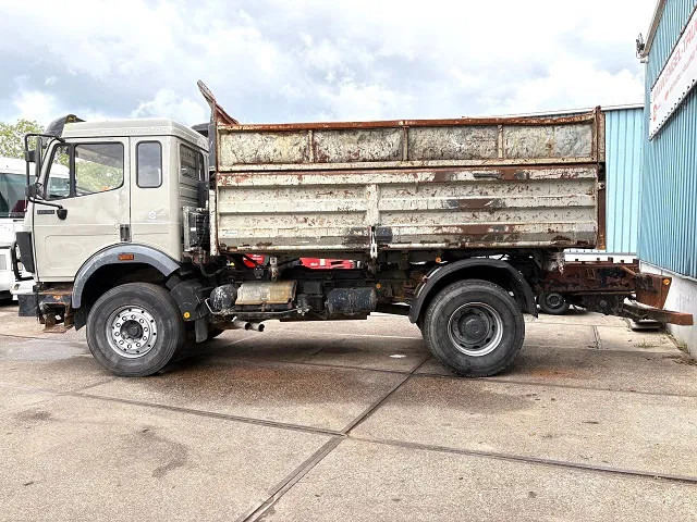 Mercedes-Benz SK 1838 K V8 4x2 FULL STEEL KIPPER (ZF16 MANUAL GEARBOX / FULL STEEL SUSPENSION / REDUCTION AXLE / P.T.O.) - Kallurauto: pilt 4 Mercedes-Benz SK 1838 K V8 4x2 FULL STEEL KIPPER (ZF16 MANUAL GEARBOX / FULL STEEL SUSPENSION / REDUCTION AXLE / P.T.O.) - Kallurauto: pilt 4