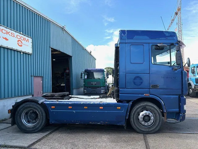 DAF 95.380 XF SPACECAB (EURO 2 / ZF16 MANUAL GEARBOX / HYDRAULIC KIT / P.T.O. / SIDE SKIRTS / AIRCONDITIONING) - Sadulveok: pilt 4 DAF 95.380 XF SPACECAB (EURO 2 / ZF16 MANUAL GEARBOX / HYDRAULIC KIT / P.T.O. / SIDE SKIRTS / AIRCONDITIONING) - Sadulveok: pilt 4