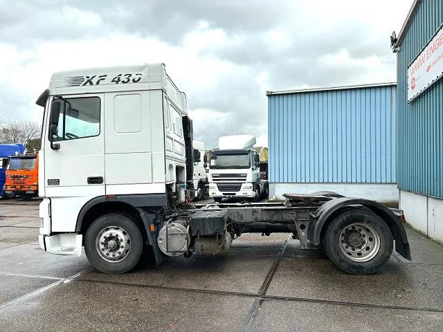 DAF 95.430 XF SPACECAB (EURO 3 / ZF16 MANUAL GEARBOX / ZF-INTARDER / AIRCONDITIONING) - Sadulveok: pilt 5 DAF 95.430 XF SPACECAB (EURO 3 / ZF16 MANUAL GEARBOX / ZF-INTARDER / AIRCONDITIONING) - Sadulveok: pilt 5