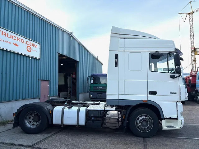 DAF XF 105.460 SPACECAB (ZF-MANUAL GEARBOX / 2x DIESELTANK / MX-ENGINE BRAKE / AIRCONDITIONING / FRIDGE / ETC. - Sadulveok: pilt 4 DAF XF 105.460 SPACECAB (ZF-MANUAL GEARBOX / 2x DIESELTANK / MX-ENGINE BRAKE / AIRCONDITIONING / FRIDGE / ETC. - Sadulveok: pilt 4