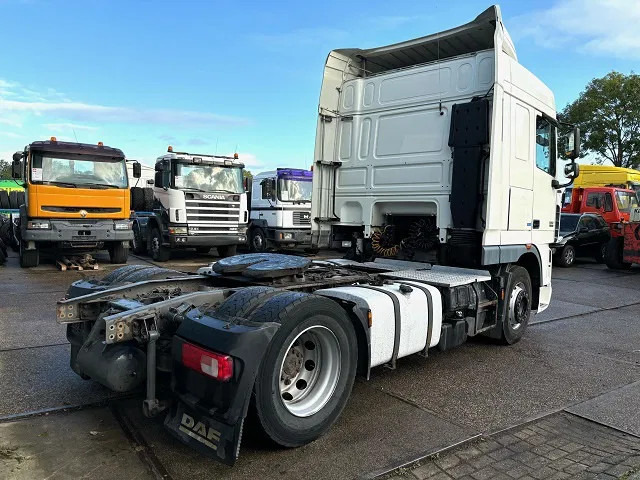 DAF XF 105.460 SPACECAB (ZF MANUAL GEARBOX / MX-BRAKE / 870+430 LITER TANK / EURO 5 EEV / AIRCONDITIONING / FRIDGE) - Sadulveok: pilt 3 DAF XF 105.460 SPACECAB (ZF MANUAL GEARBOX / MX-BRAKE / 870+430 LITER TANK / EURO 5 EEV / AIRCONDITIONING / FRIDGE) - Sadulveok: pilt 3