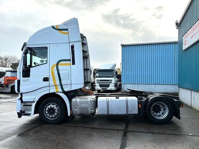 Iveco Stralis 440.42 /TP HIGH-WAY (EURO 6 / AUTOMATIC GEARBOX / 2x TANK / FRIDGE / AIRCONDITIONING / ETC.) - Sadulveok: pilt 5 Iveco Stralis 440.42 /TP HIGH-WAY (EURO 6 / AUTOMATIC GEARBOX / 2x TANK / FRIDGE / AIRCONDITIONING / ETC.) - Sadulveok: pilt 5