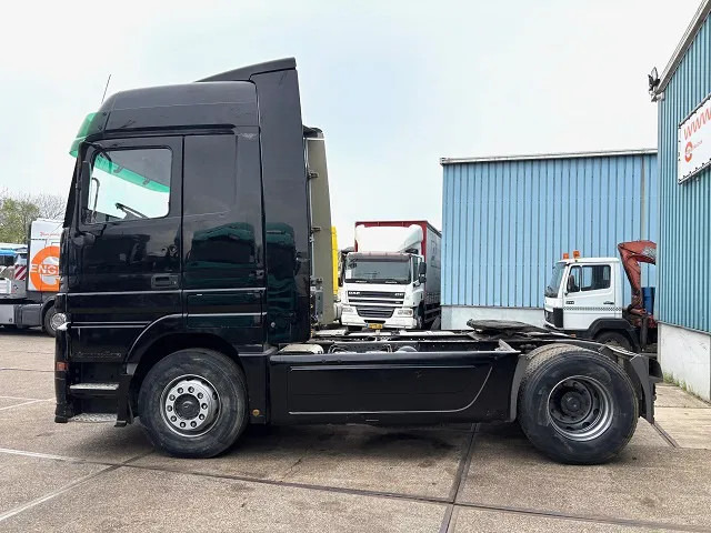 Mercedes-Benz Actros 1840 LS (MP1) 4x2 MEGASPACE (EPS WITH CLUTCH (3 PEDALS) / RETARDER / AIRCONDITIONING) - Sadulveok: pilt 5 Mercedes-Benz Actros 1840 LS (MP1) 4x2 MEGASPACE (EPS WITH CLUTCH (3 PEDALS) / RETARDER / AIRCONDITIONING) - Sadulveok: pilt 5