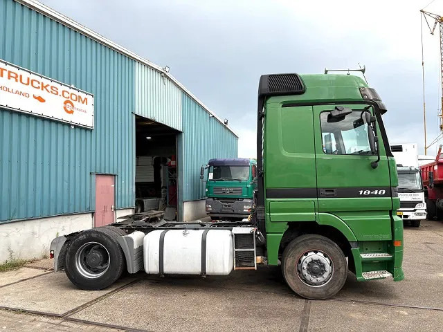 Mercedes-Benz Actros 1848 V8 MEGASPACE (EPS WITH CLUTCH (3 PEDALS) / REDUCTION AXLE / FRIDGE / ETC.) - Sadulveok: pilt 4 Mercedes-Benz Actros 1848 V8 MEGASPACE (EPS WITH CLUTCH (3 PEDALS) / REDUCTION AXLE / FRIDGE / ETC.) - Sadulveok: pilt 4