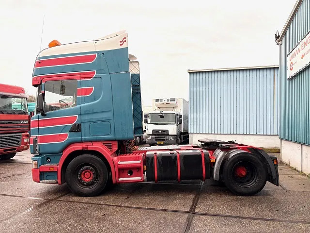 Scania R164-580 V8 TOPLINE COLLECTORS ITEM!! / APK 10-2026!! (12+2 MANUAL GEARBOX / RETARDER / AIRCONDITIONING / 2x TANK / ETC.) - Sadulveok: pilt 5 Scania R164-580 V8 TOPLINE COLLECTORS ITEM!! / APK 10-2026!! (12+2 MANUAL GEARBOX / RETARDER / AIRCONDITIONING / 2x TANK / ETC.) - Sadulveok: pilt 5