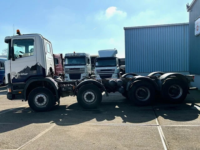 Scania R124-420 C 8x4 FULL STEEL CHASSIS (EURO 3 / FULL STEEL SUSPENSION / REDUCTION AXLES / GRS900 GEARBOX) - Kabiinišassiiga veoauto: pilt 4 Scania R124-420 C 8x4 FULL STEEL CHASSIS (EURO 3 / FULL STEEL SUSPENSION / REDUCTION AXLES / GRS900 GEARBOX) - Kabiinišassiiga veoauto: pilt 4