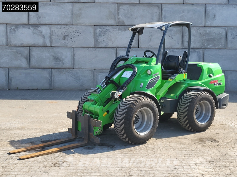 Avant M860i ATTACHMENTS INCLUDED - Rataslaadur: pilt 5 Avant M860i ATTACHMENTS INCLUDED - Rataslaadur: pilt 5